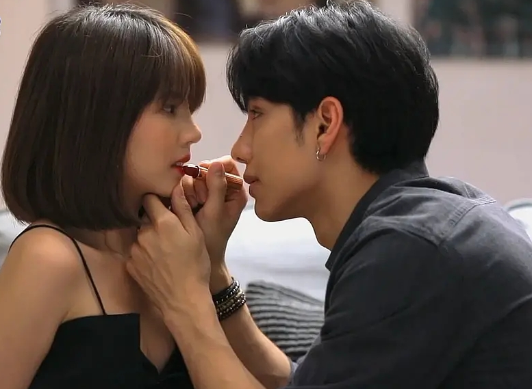 关于足球情侣档盘点:他们也很甜!的信息 关于足球情侣档盘点:他们也很甜!的信息