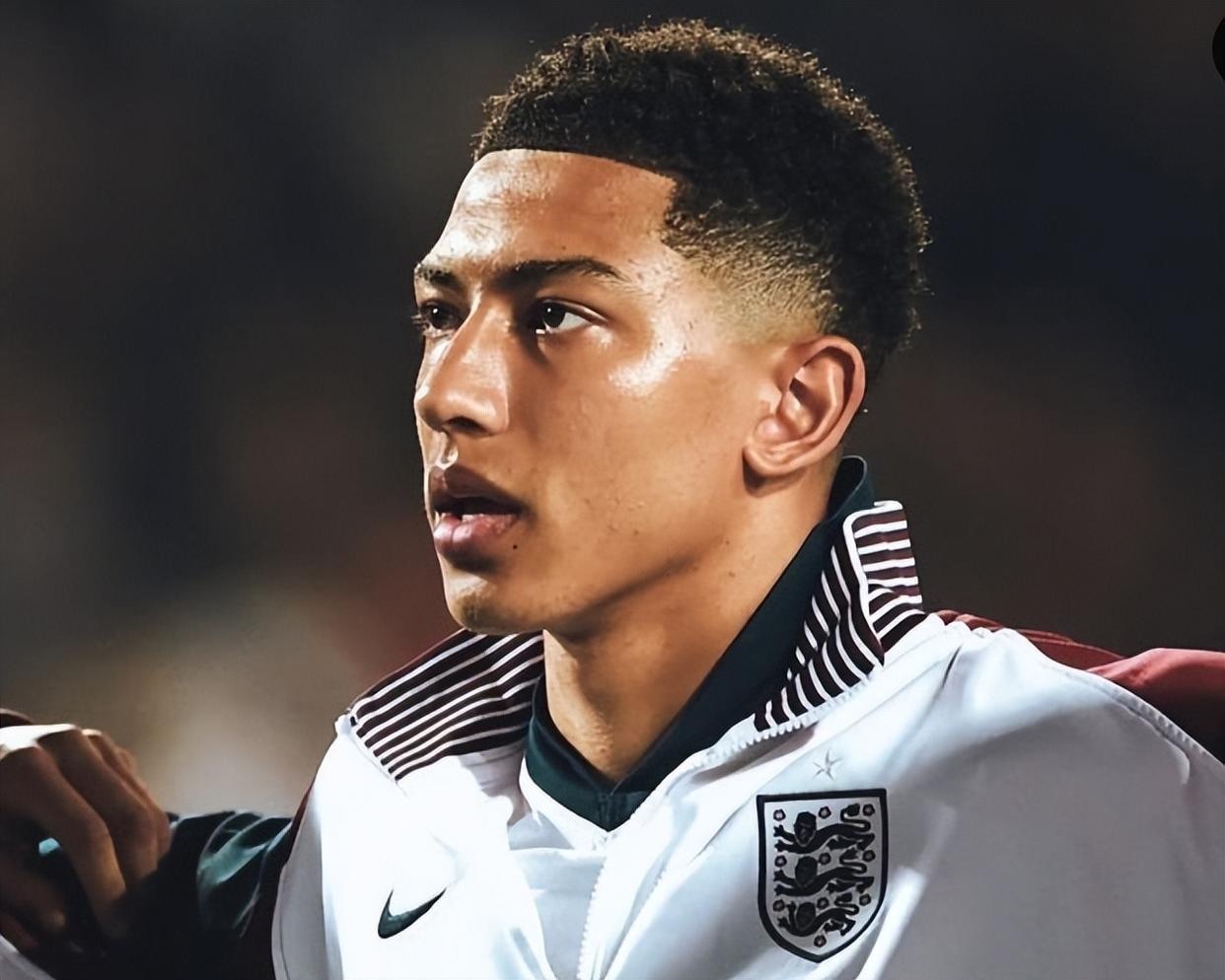 关于贝林厄姆1.2亿欧转会皇马，多特再造天价交易的信息