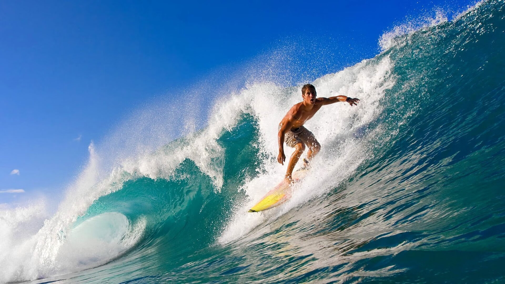 库里关键三分逆转勇士！，库里关键三分视频