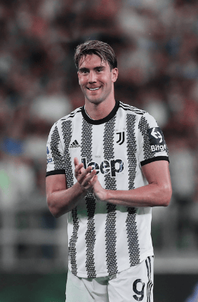 AC米兰年轻球员表现令人惊喜的简单介绍