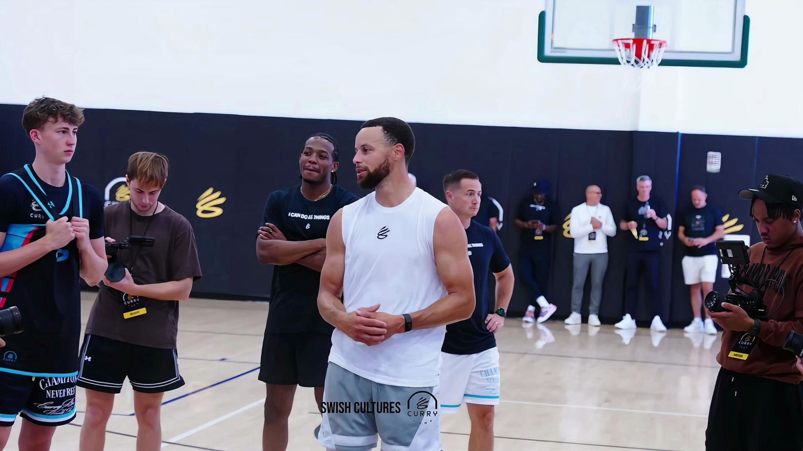 九游体育app官网-库里生日特辑：那些年他的神仙三分