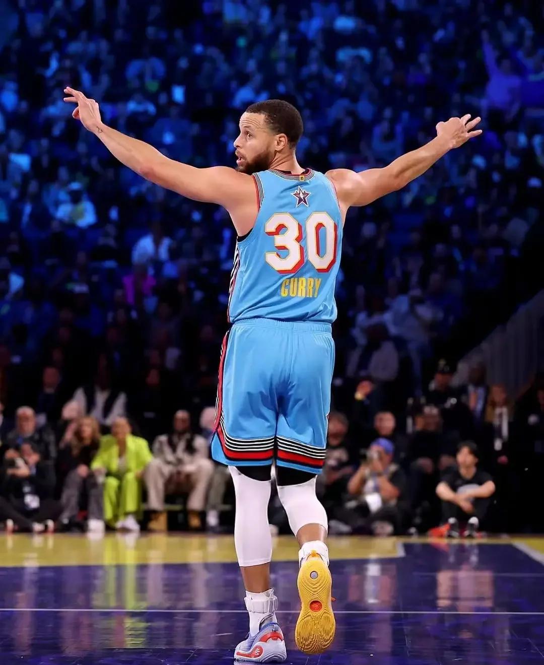 库里生日特辑：那些年他的神仙三分